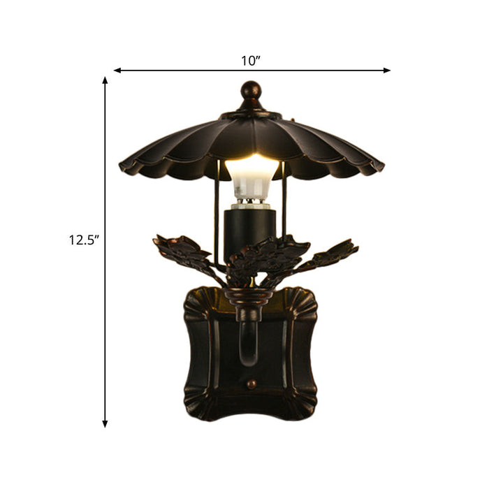 Skørter | Black Wavy Edged Wall Lamp in Country House Style 1 Head Metal Wall Light for the Dining Room
