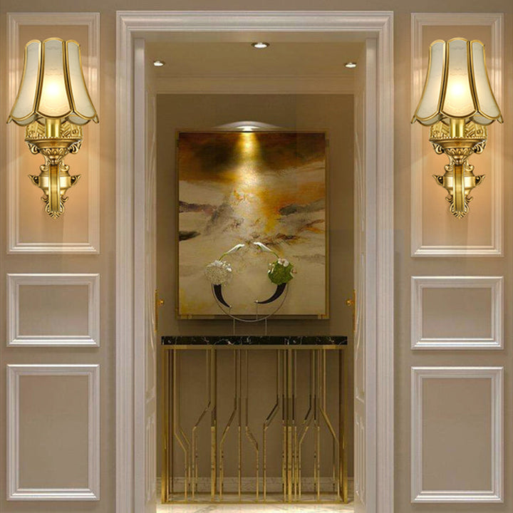 Skørter | Golden 1/2 heads wall lamp retro metal curved arm wall lighting with flared faceted glass shade