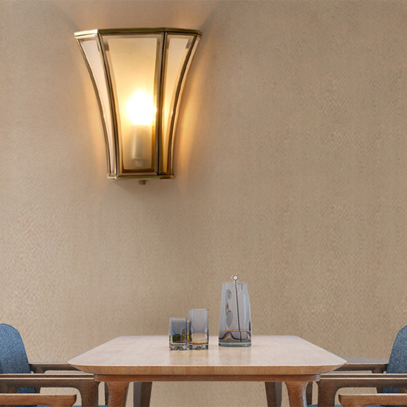 Skørter | 1 Head Flush-Mount Wall Light Retro Angled Milk Glass Wall Fixture in Gold