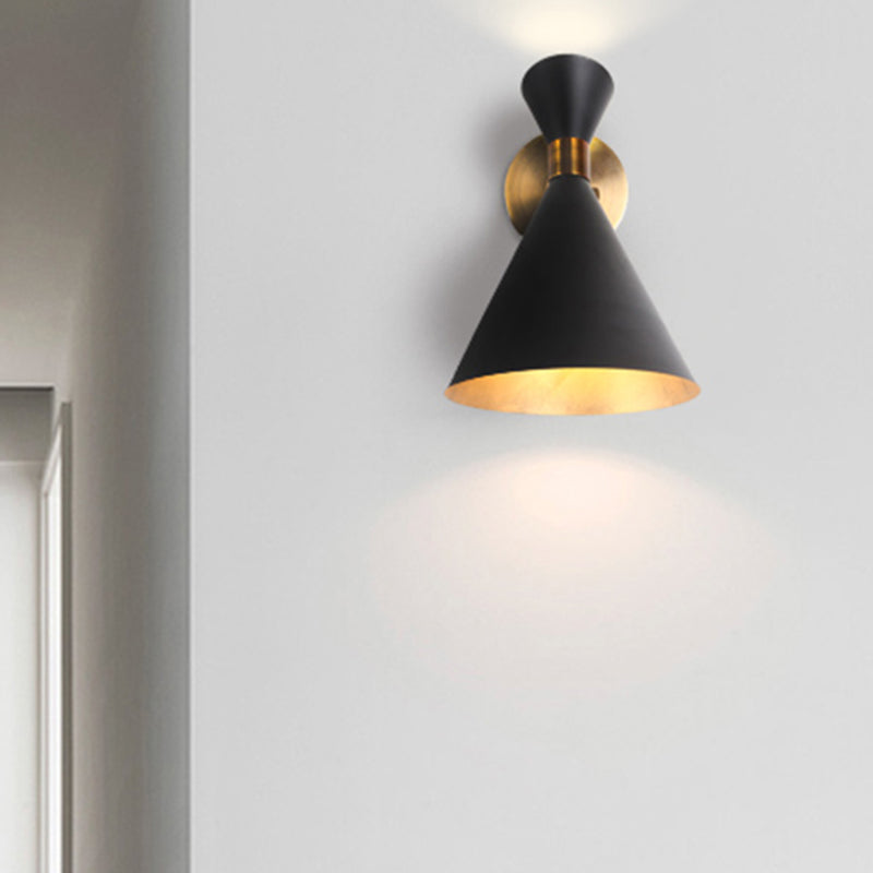 Skørter | 1 Cup Restaurant Wall Lamp Modern Black/White Wall Lamp with Flared Metal Shade