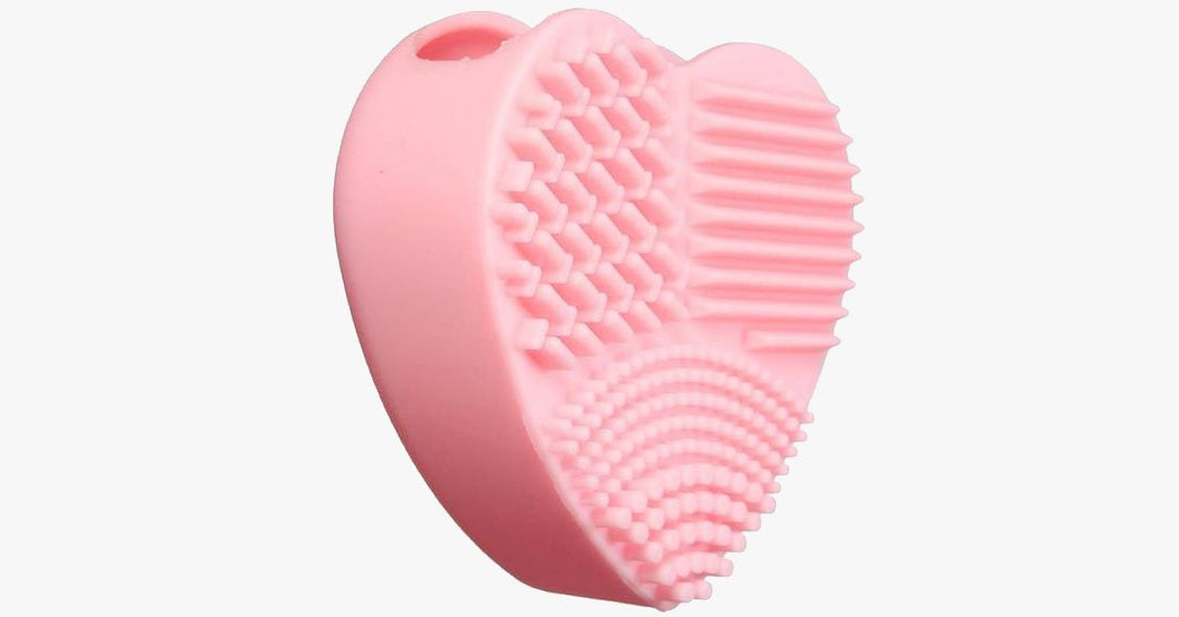 Lisslune | Heart-Shaped Silicone Cosmetic Brush Cleaner Plate Convenient and Easy to Use - Cleans Your Brushes Gently!