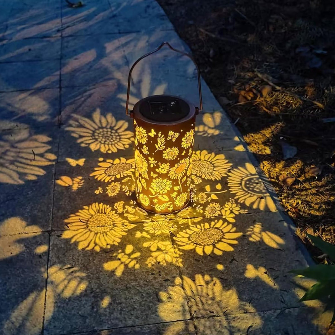 Lisslune | Solar-Powered Lantern Light