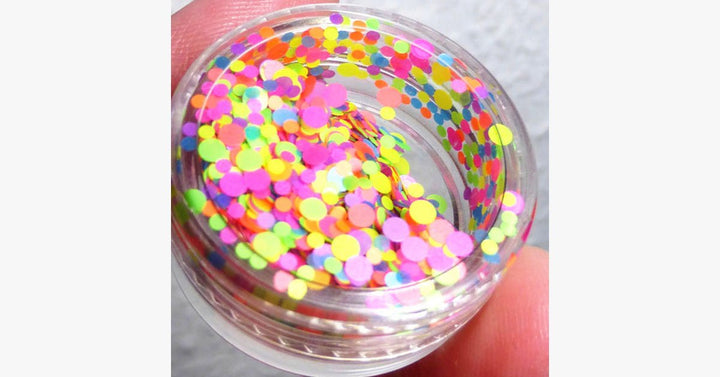 Lisslune | Multicolored Radiant Nail Designs