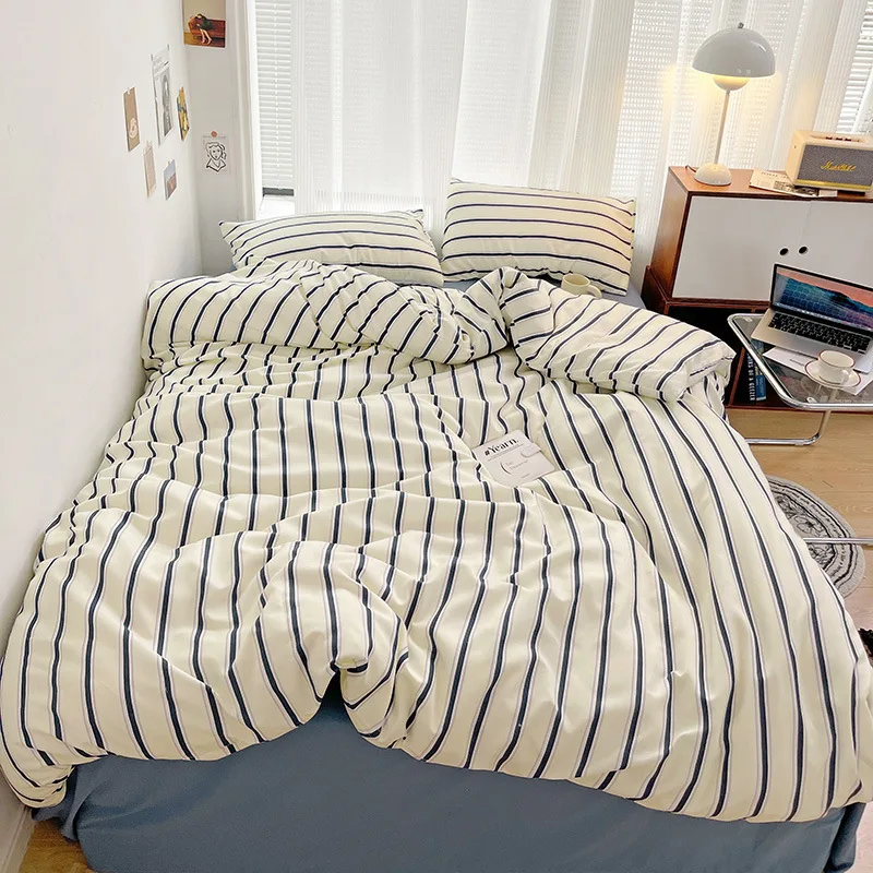 Lisslune | Nordic Stripes Bedding Set