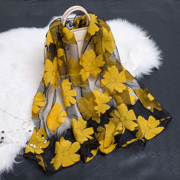 Lisslune | Silk scarf with cut flowers hollow motif