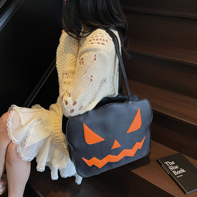 Lisslune | Halloween Messenger Bag – Shoulder bag in Black and Orange Spooky Style
