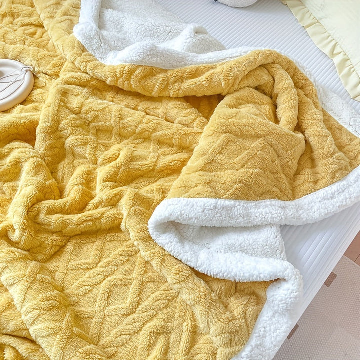 Lisslune | CozyFlip Luxe Reversible Fleece Blanket – Warmth & Style in One