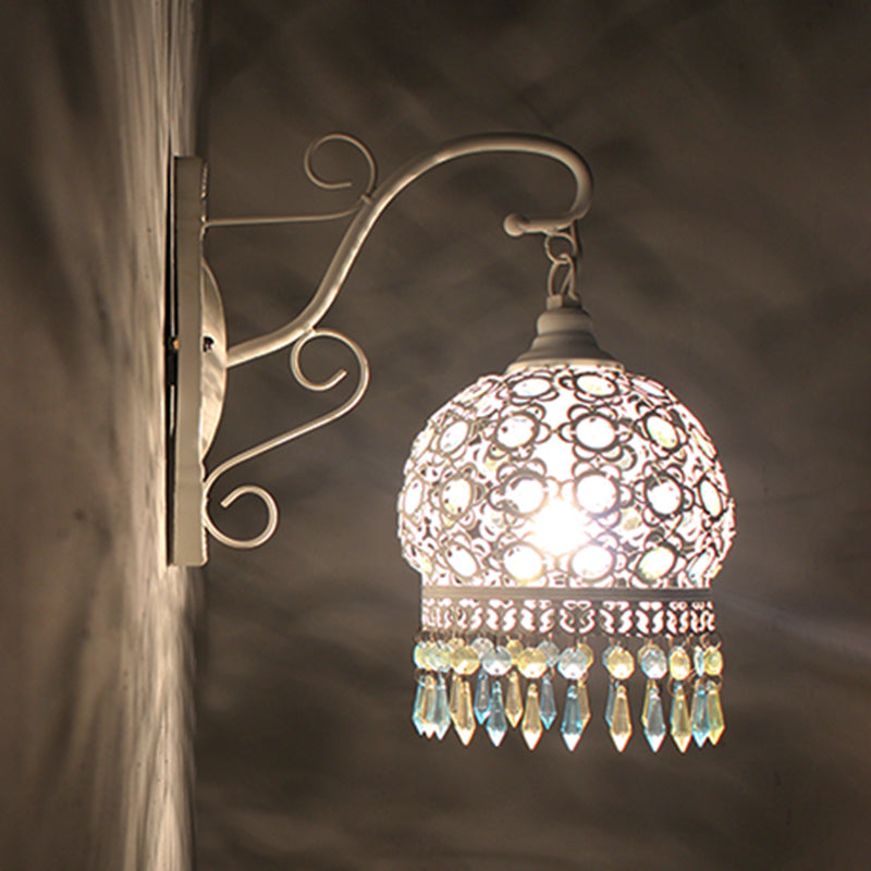 Skørter | Traditional Dome Wall Sconce Lamp 1 Bulb Metal Wall Mount Light in White/Pink/Orange for Living Room
