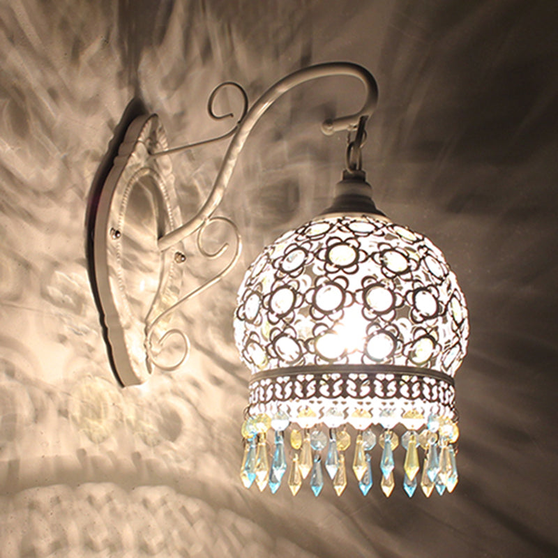 Skørter | Traditional Dome Wall Sconce Lamp 1 Bulb Metal Wall Mount Light in White/Pink/Orange for Living Room