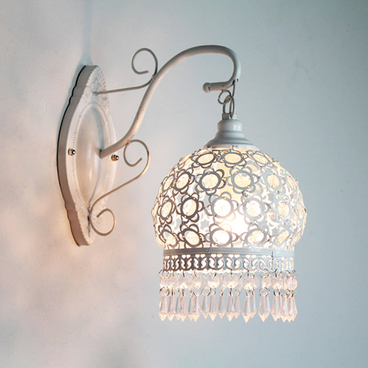 Skørter | Traditional Dome Wall Sconce Lamp 1 Bulb Metal Wall Mount Light in White/Pink/Orange for Living Room