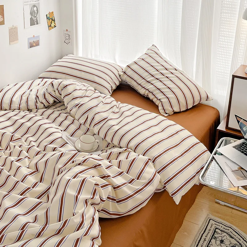 Lisslune | Nordic Stripes Bedding Set