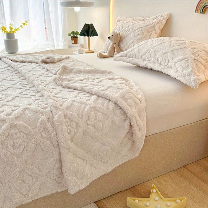 Lisslune | Leaf Embroidery Fleece Winter Blanket