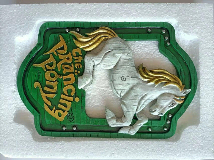 Lisslune | Magical resin spirit ornament with dragon or horse pendant