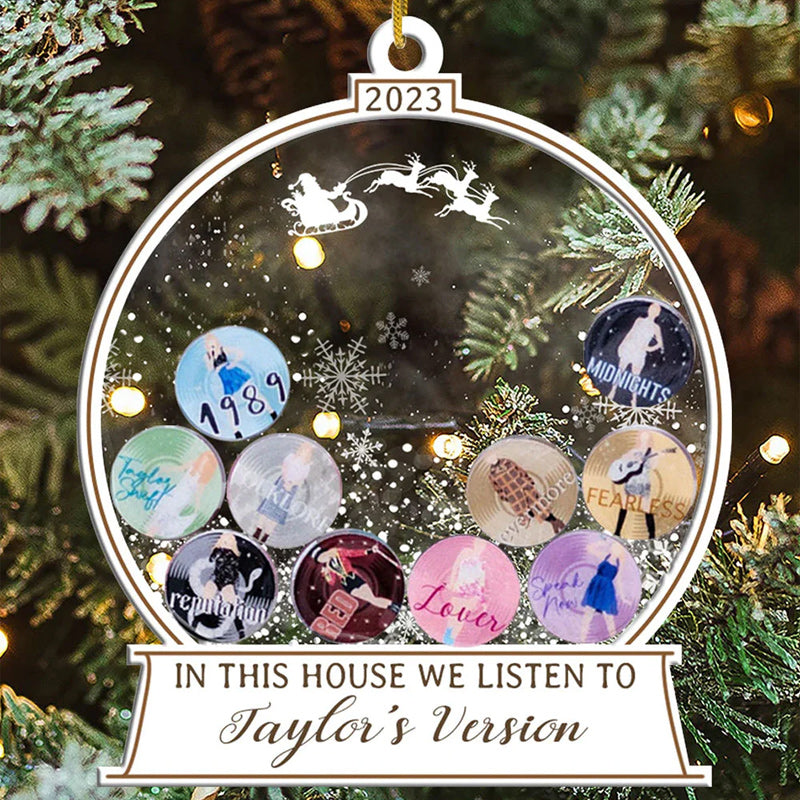 Lisslune | In this house we listen to Taylor's version ornament