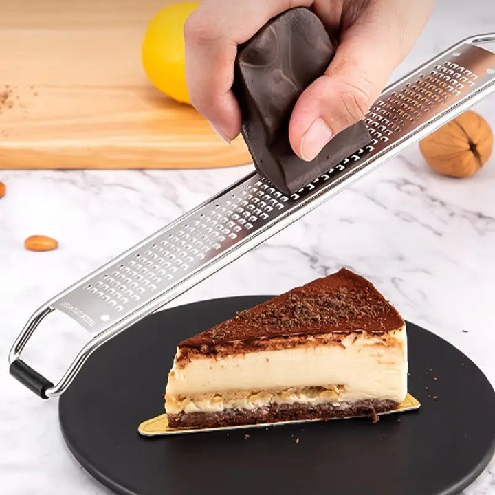 Lisslune | Sleek Multi-Use Long-Handled Grater