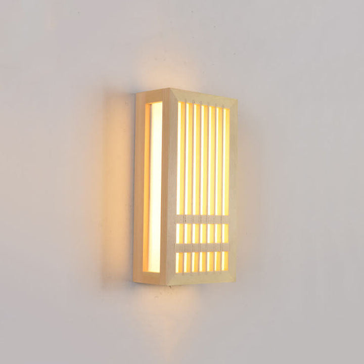 Lisslune | ShizuLight | Japanese Wooden LED Wall Lamp – Minimalist Zen-Inspired Lighting