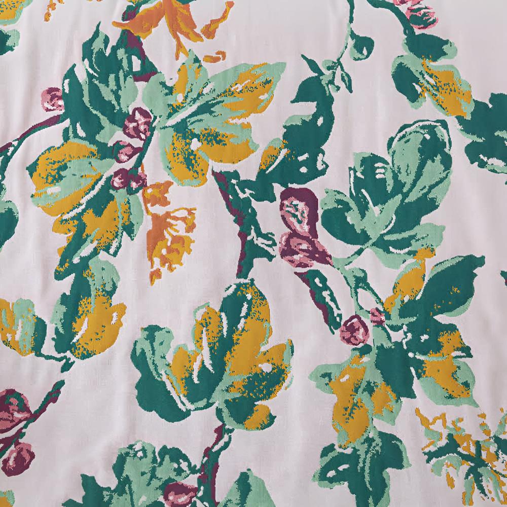Lisslune | Nature’s Embrace Floral Bath Towel