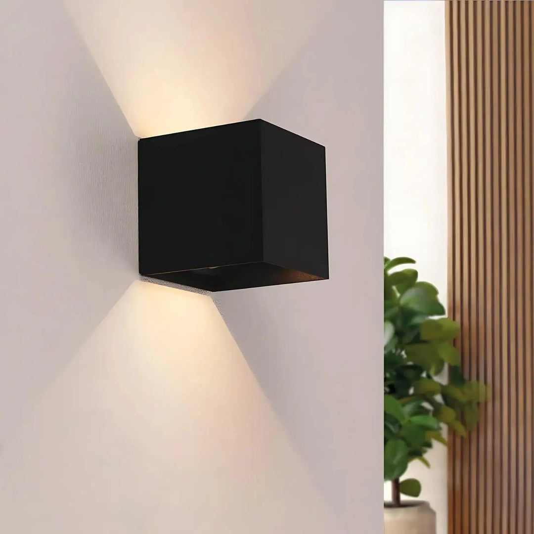 Lisslune | AuraLuxe - Hana Glow for Refined Interiors