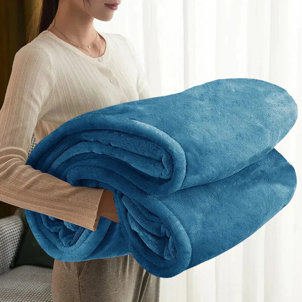 Lisslune | Maxime | Cozy Fleece Blanket for All Seasons - Extra Soft and Warm