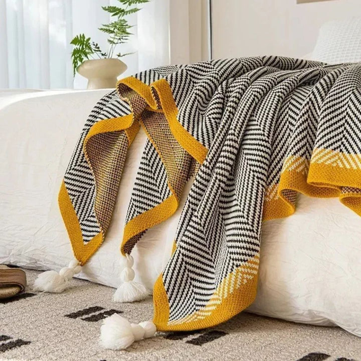Lisslune | Golden Chevron Luxe Blanket