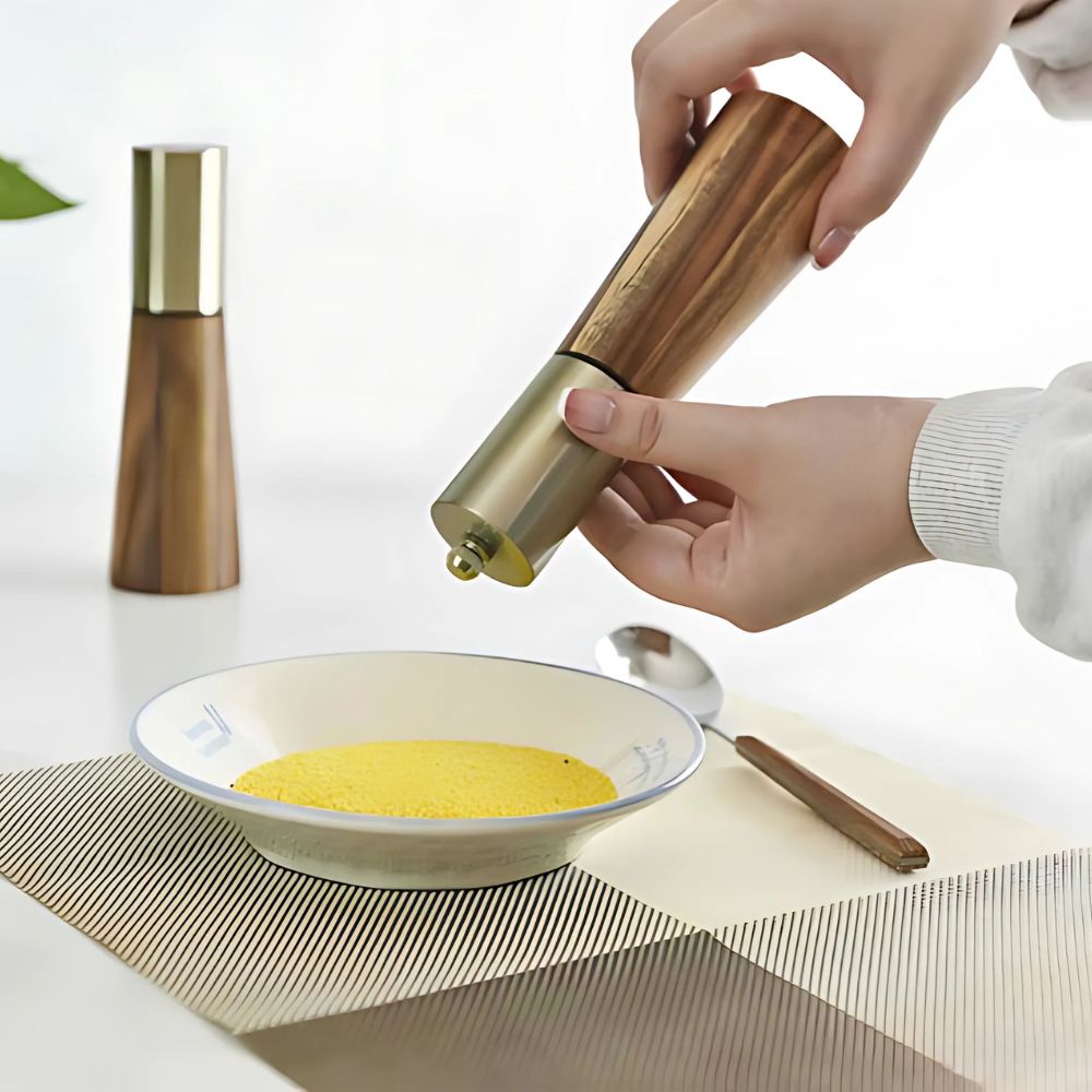 Lisslune | Naturewood Spice Grinder