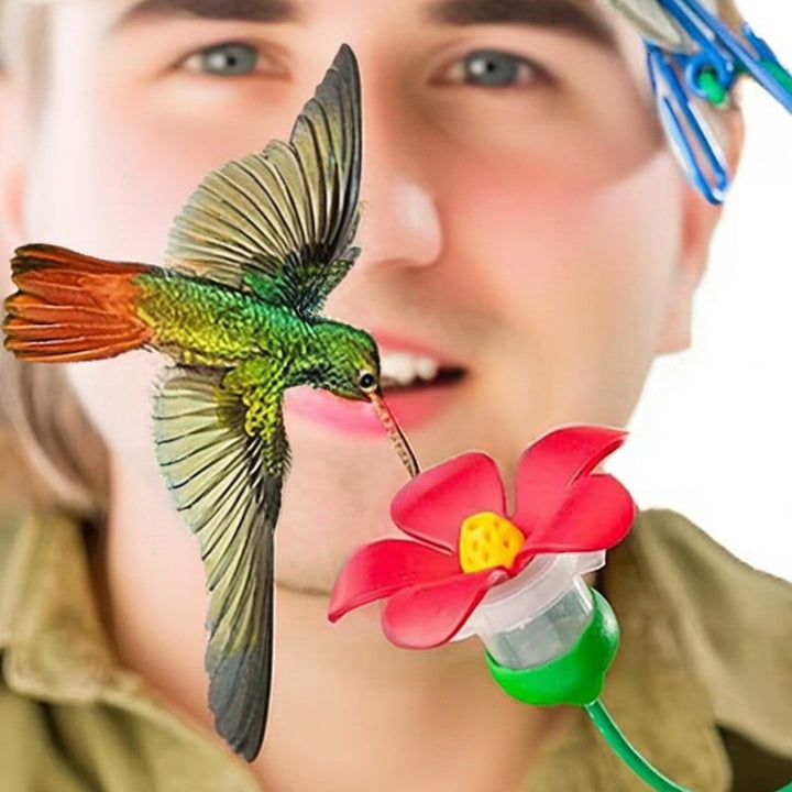 Lisslune | Hat Clip Hummingbird Feeder