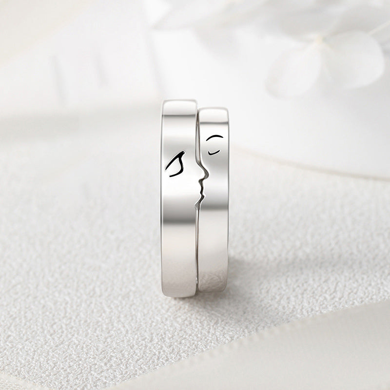 Lisslune | Love at first kiss couple rings