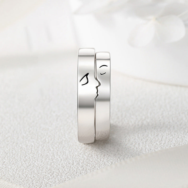 Lisslune | Love at first kiss couple rings