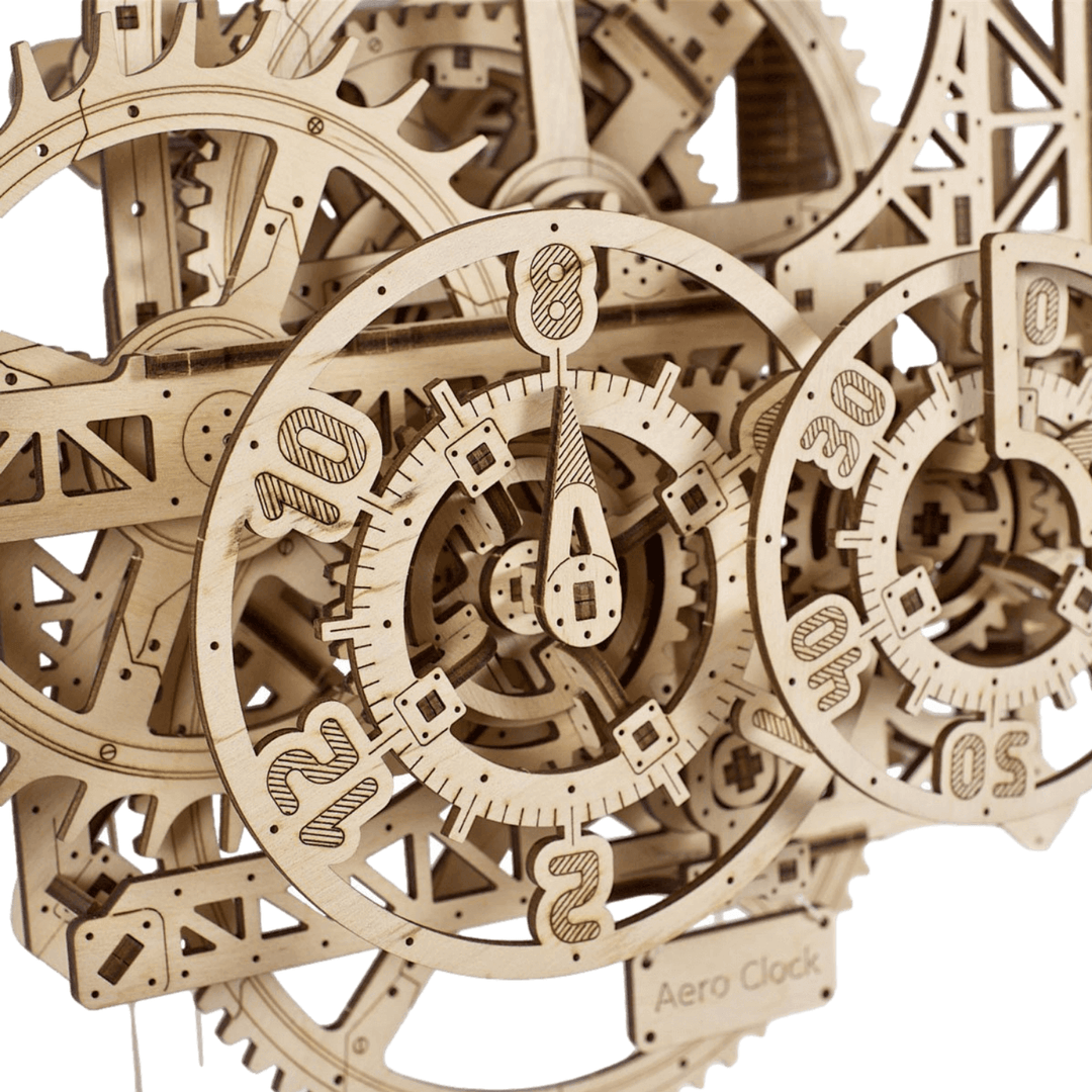 Lisslune | Aero Wall Clock with Pendulum