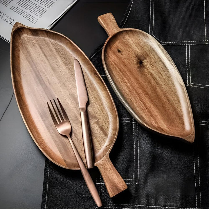 Lisslune | Leaf-Shaped Wooden Serving Plate