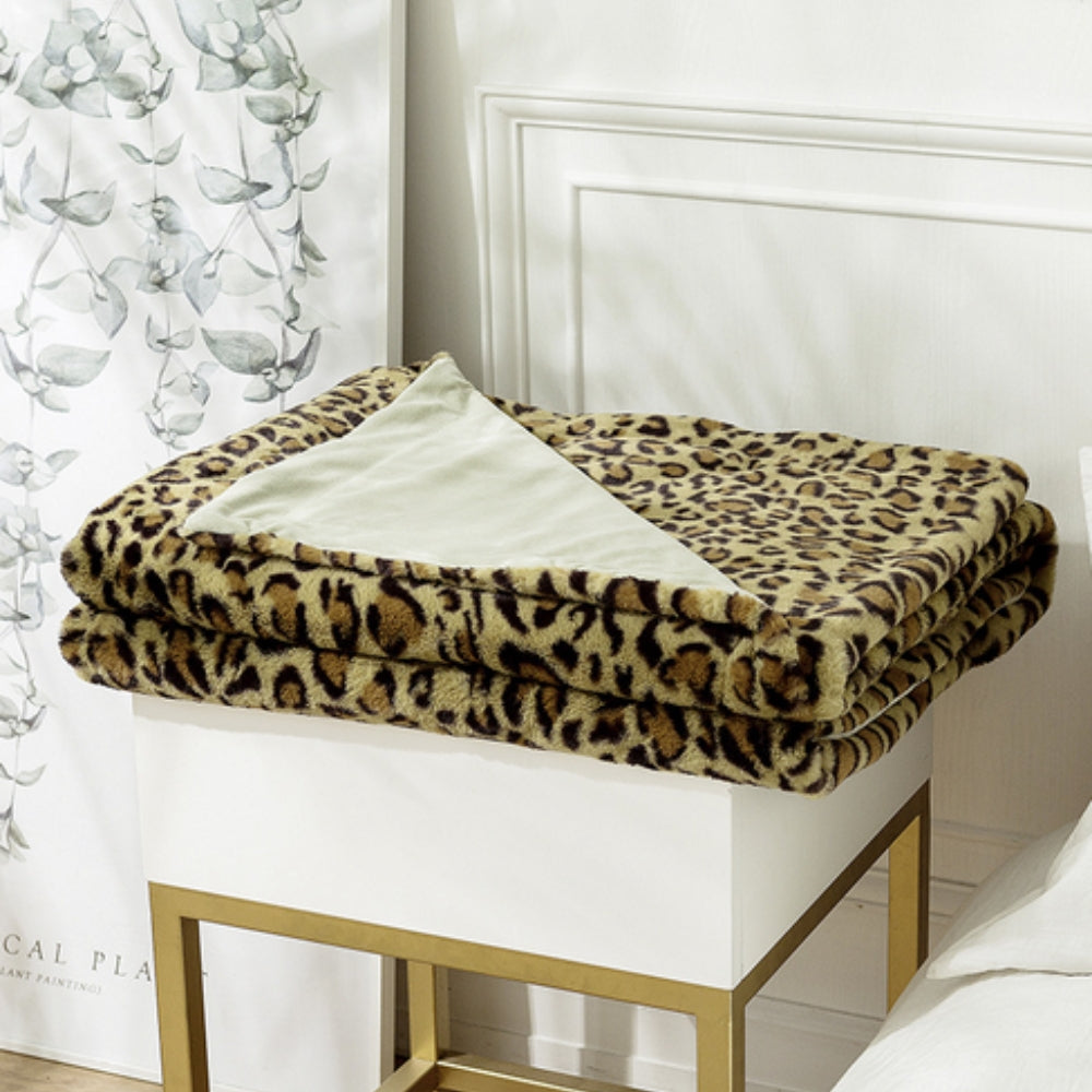 Lisslune | Wild Elegance Leopard Print Blanket