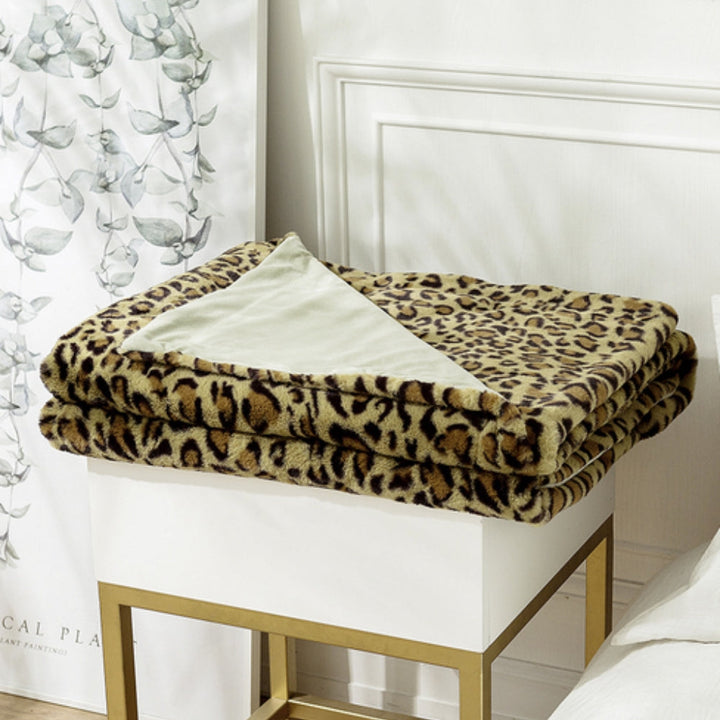 Lisslune | Wild Elegance Leopard Print Blanket