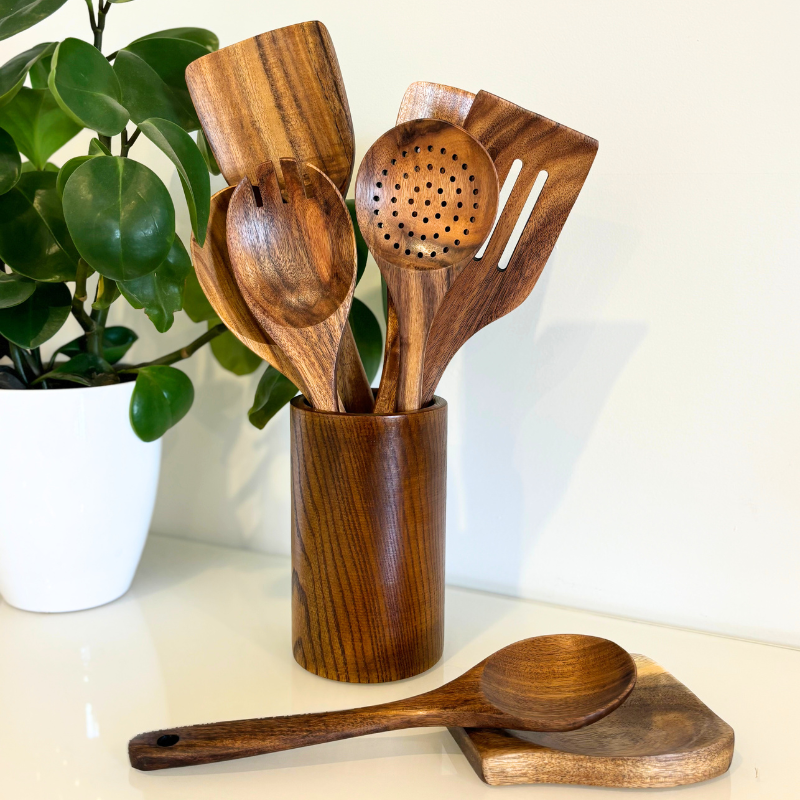 Lisslune | PureTeak – Timeless kitchen helpers made from sustainable teak wood