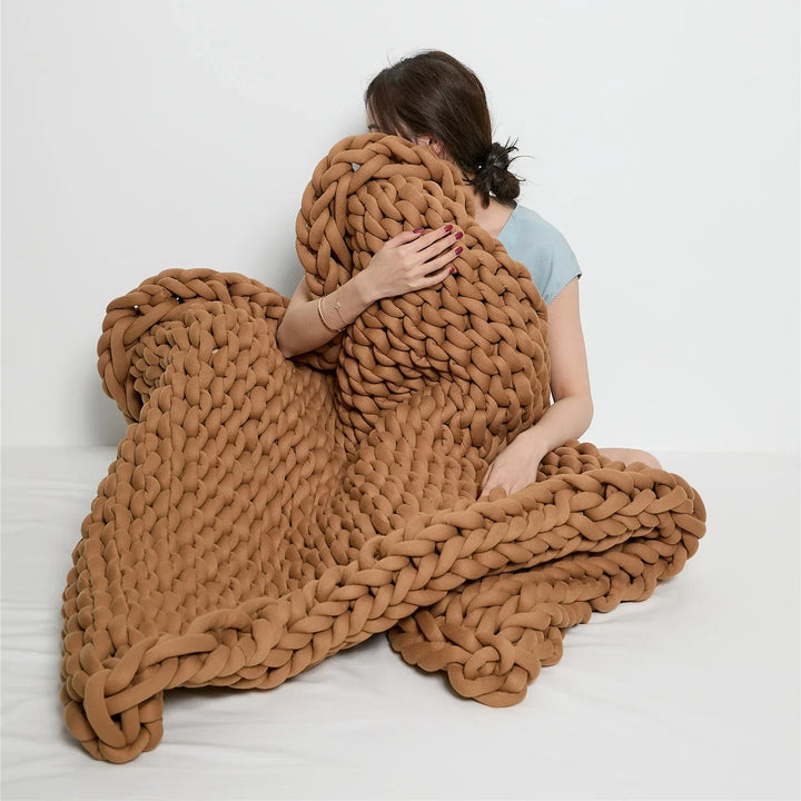 Lisslune | Chunky Knit Handmade Weighted Throw – Ultra-Cozy & Stylish Blanket