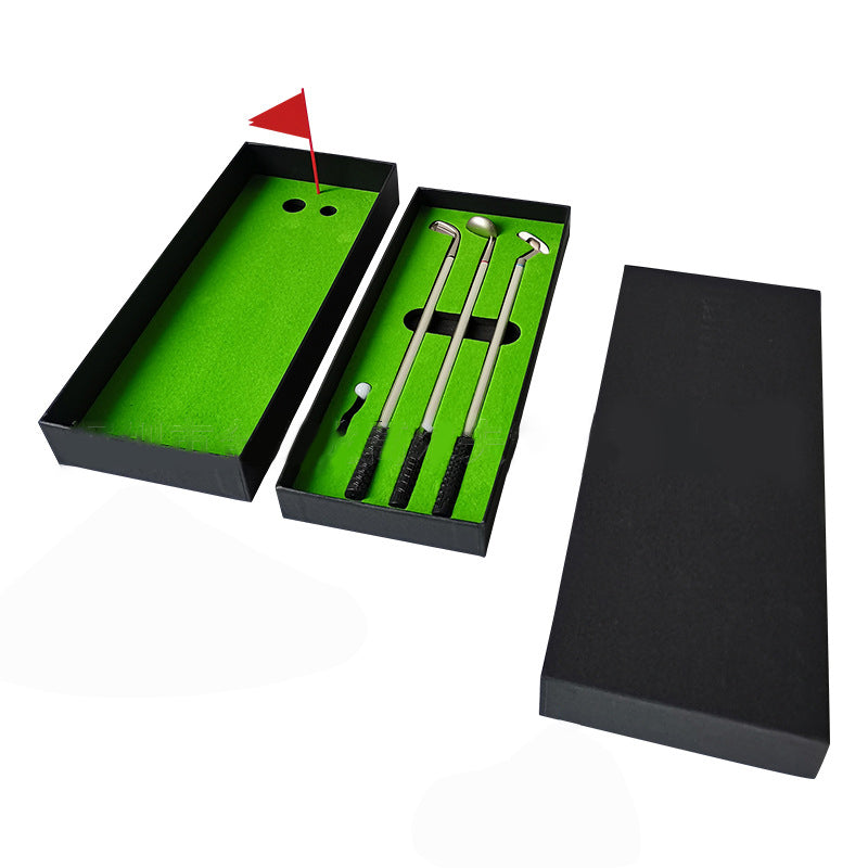 Lisslune | Golf gift with putting green