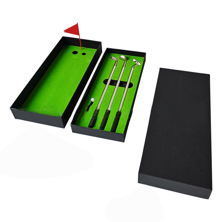 Lisslune | Golf gift with putting green