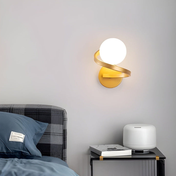 Lisslune | LumiSpire – Spiral LED wall light with modern design