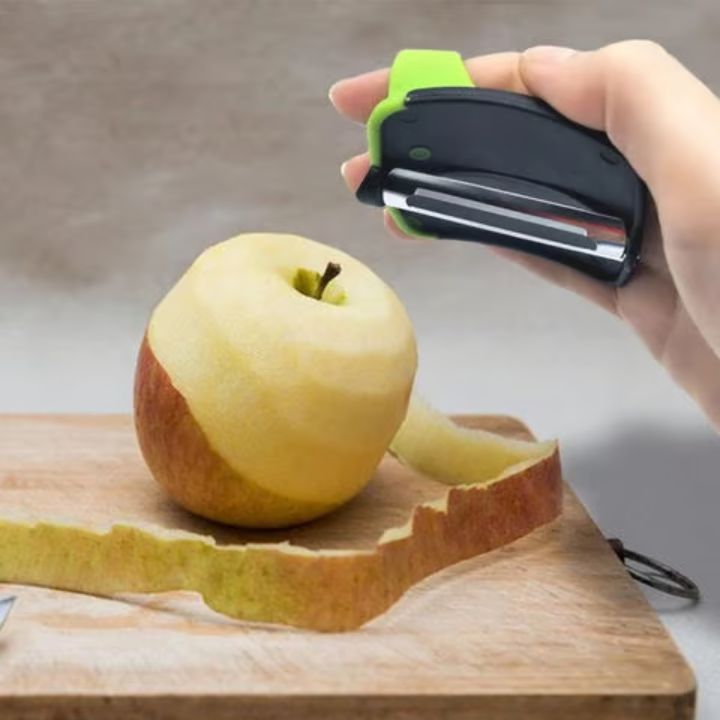 Lisslune | Safe peeling with finger grip for fruit and vegetable peeler