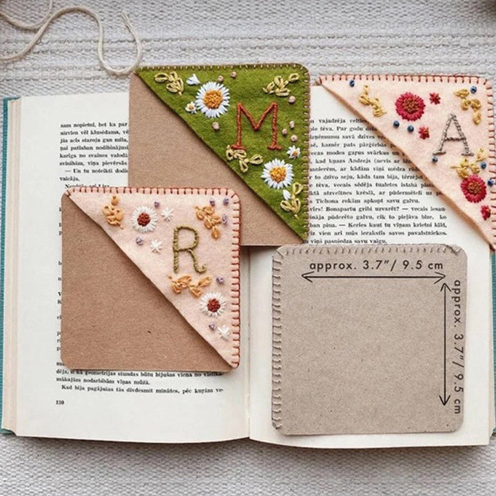 Lisslune | Personalized hand-stitched corner bookmark