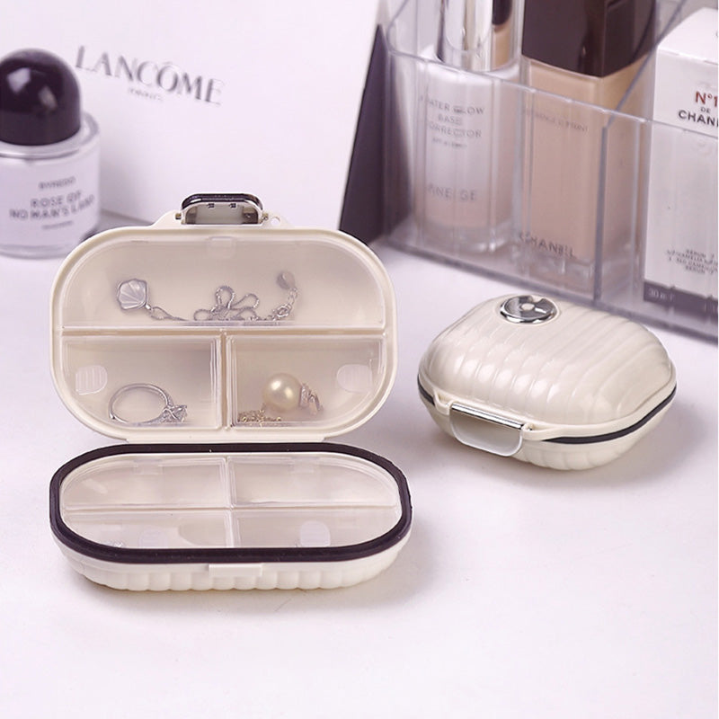 Lisslune | Portable daily pill box