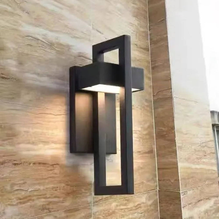 Lisslune | SunGlow modern solar garden lamp