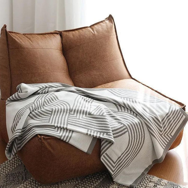 Lisslune | Snuggle Maze Knit Blanket