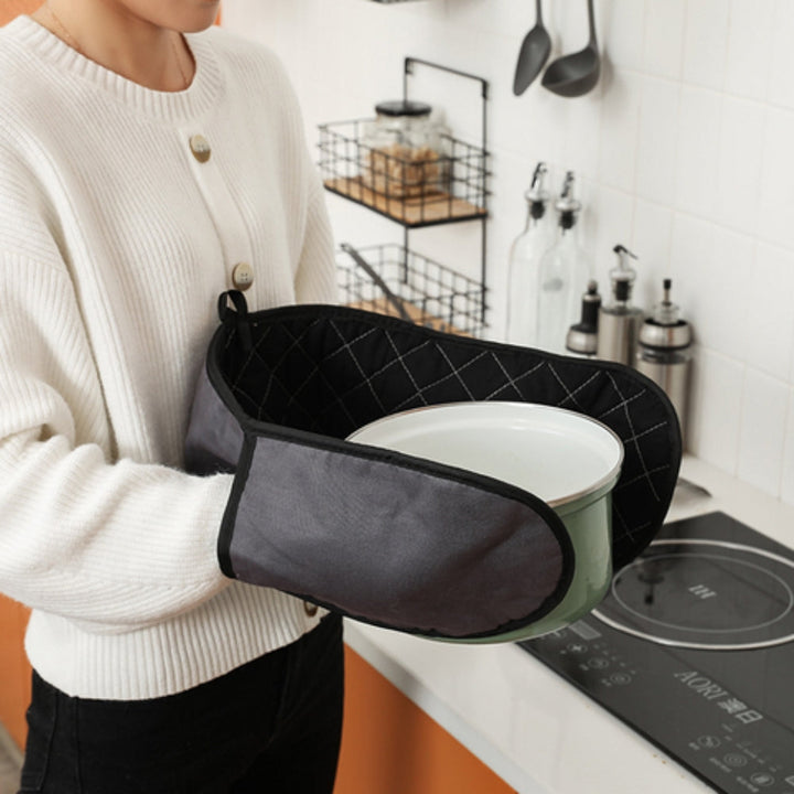 Lisslune | Extra Long Non-Slip Kitchen Mitt