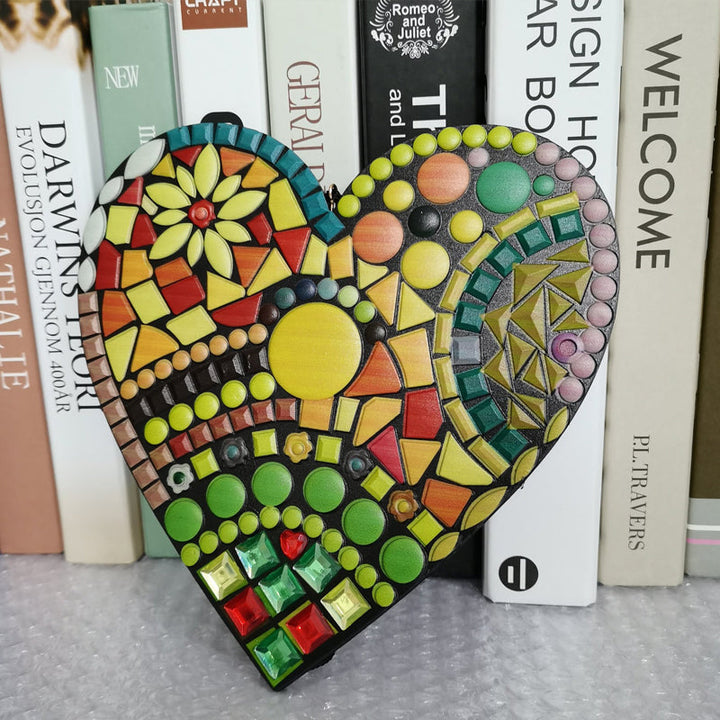Lisslune | Large Garden Mosaic Heart Decoration