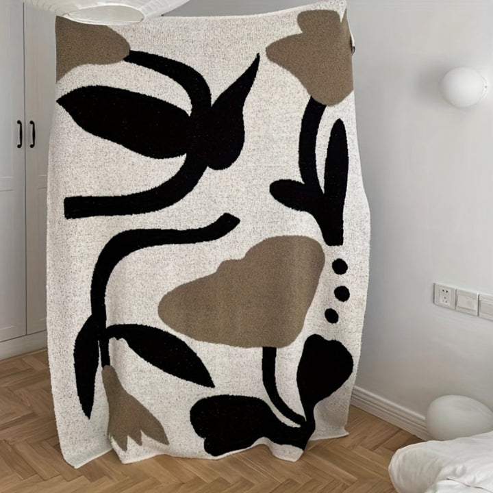 Lisslune | Onyx Cozy All-Season Travel Bed Blanket