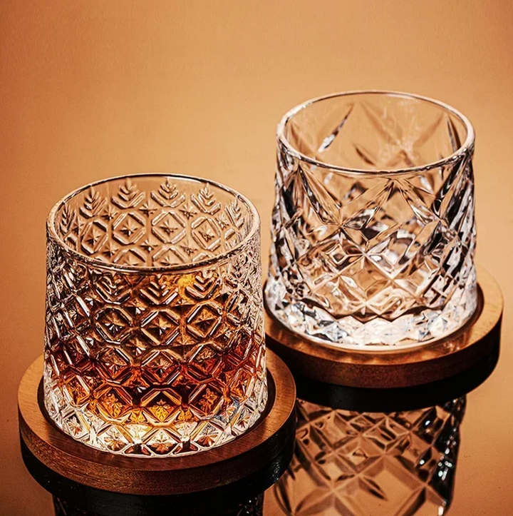 Lisslune | WhiskeySpin - Premium rotating whiskey glass