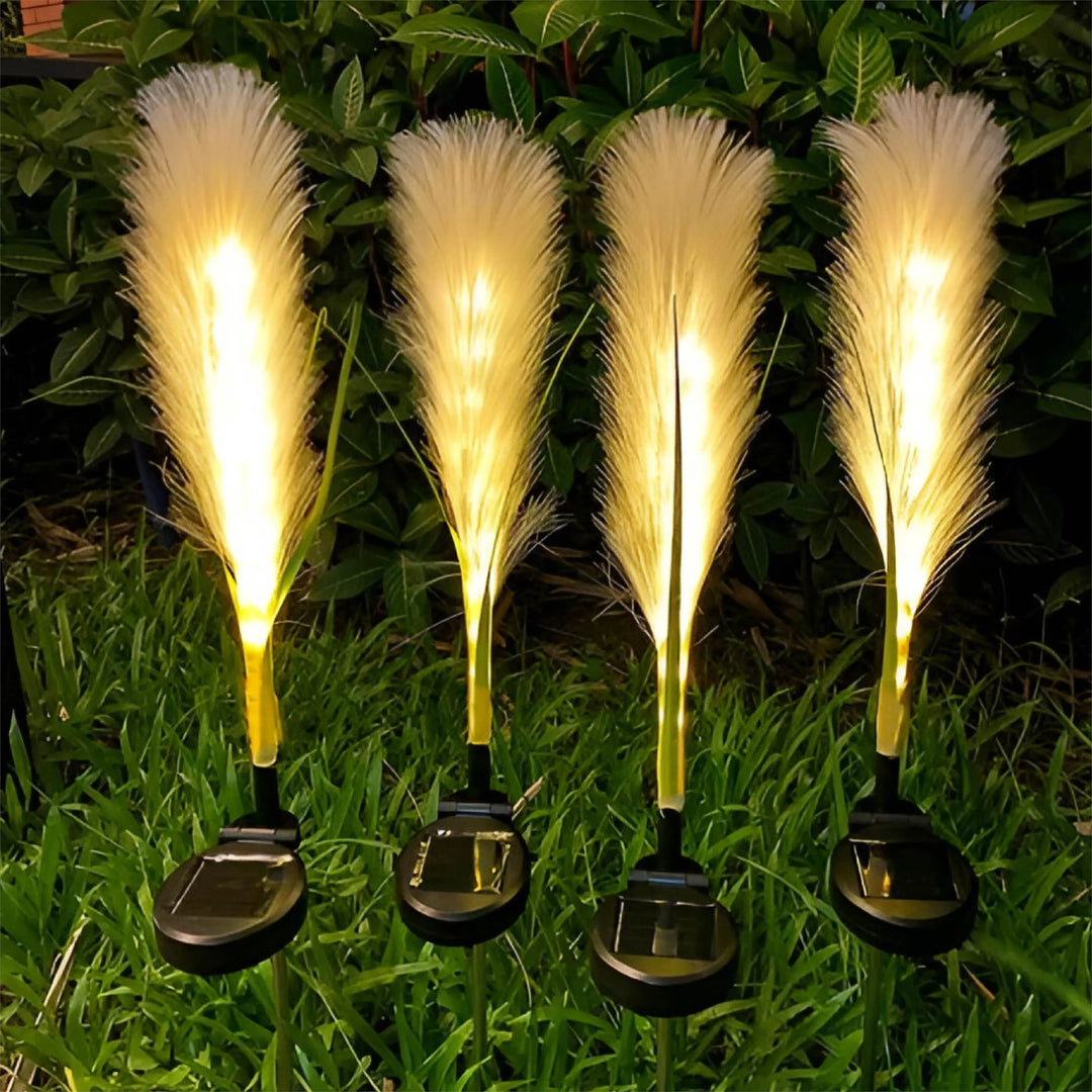 Lisslune | EcoGlo – Sustainable Solar Reed Lamp