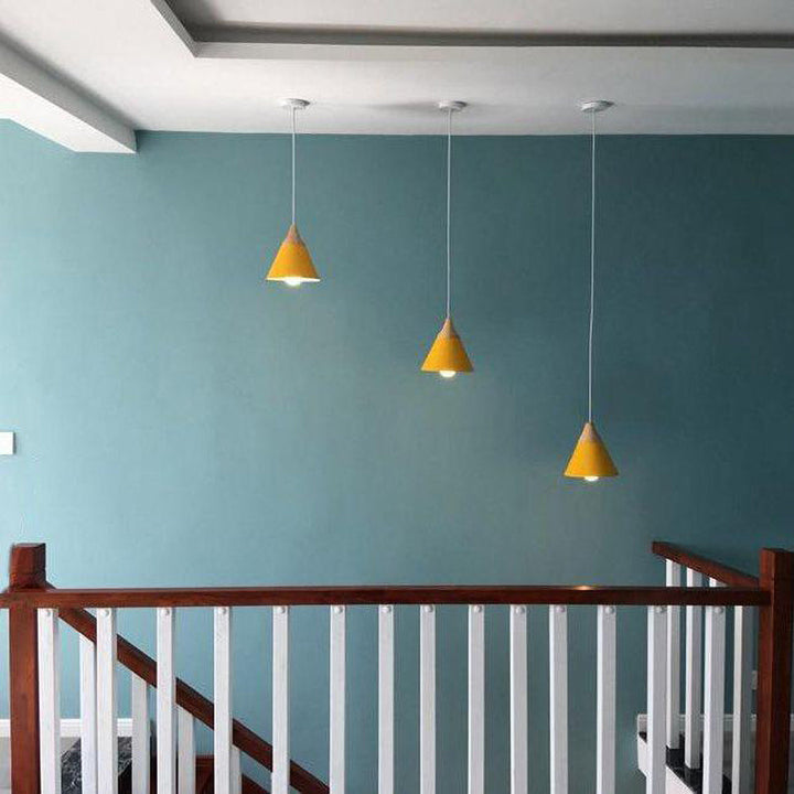 Lisslune | Minimalistic Wooden Pendant Light | NordicLight