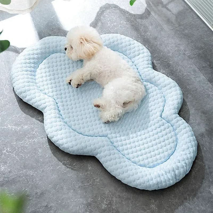 Lisslune | WolkenRuhe Cooling Mat – Stylish, soft and temperature regulating