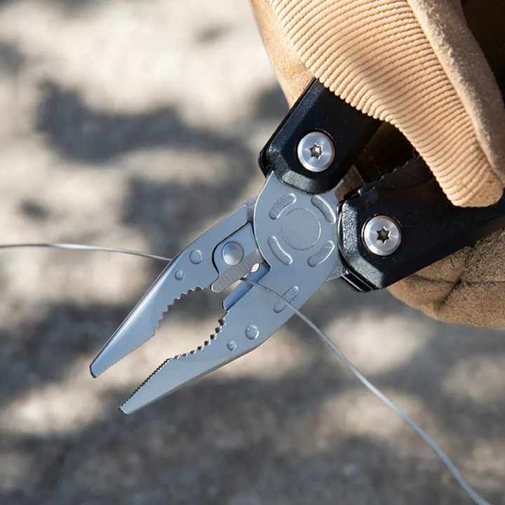 Lisslune | PowerTooler - Multi-function hammer with pliers and integrated functions